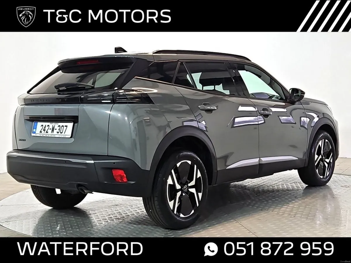 Peugeot 2008 *Low Mileage!* Allure Model - Reversi - Image 4