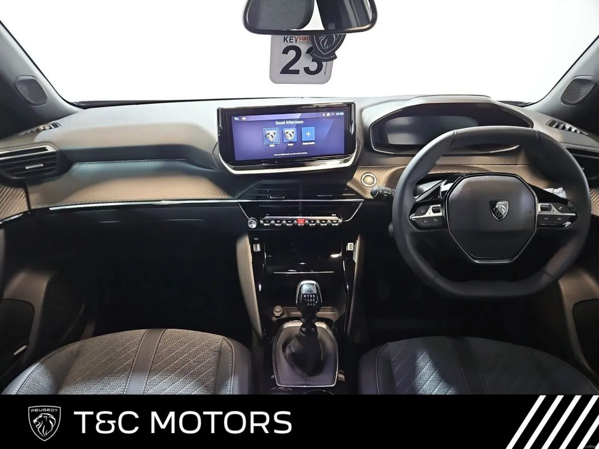 Peugeot 2008 *Low Mileage!* Allure Model - Reversi - Image 3