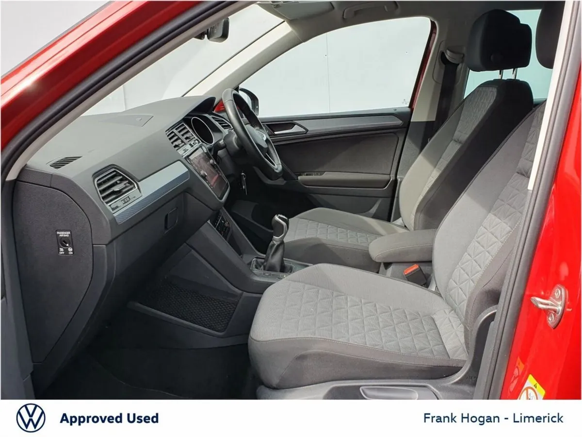 Volkswagen Tiguan LIFE 2.0 TDi - LOW KLMS - IRISH - Image 4