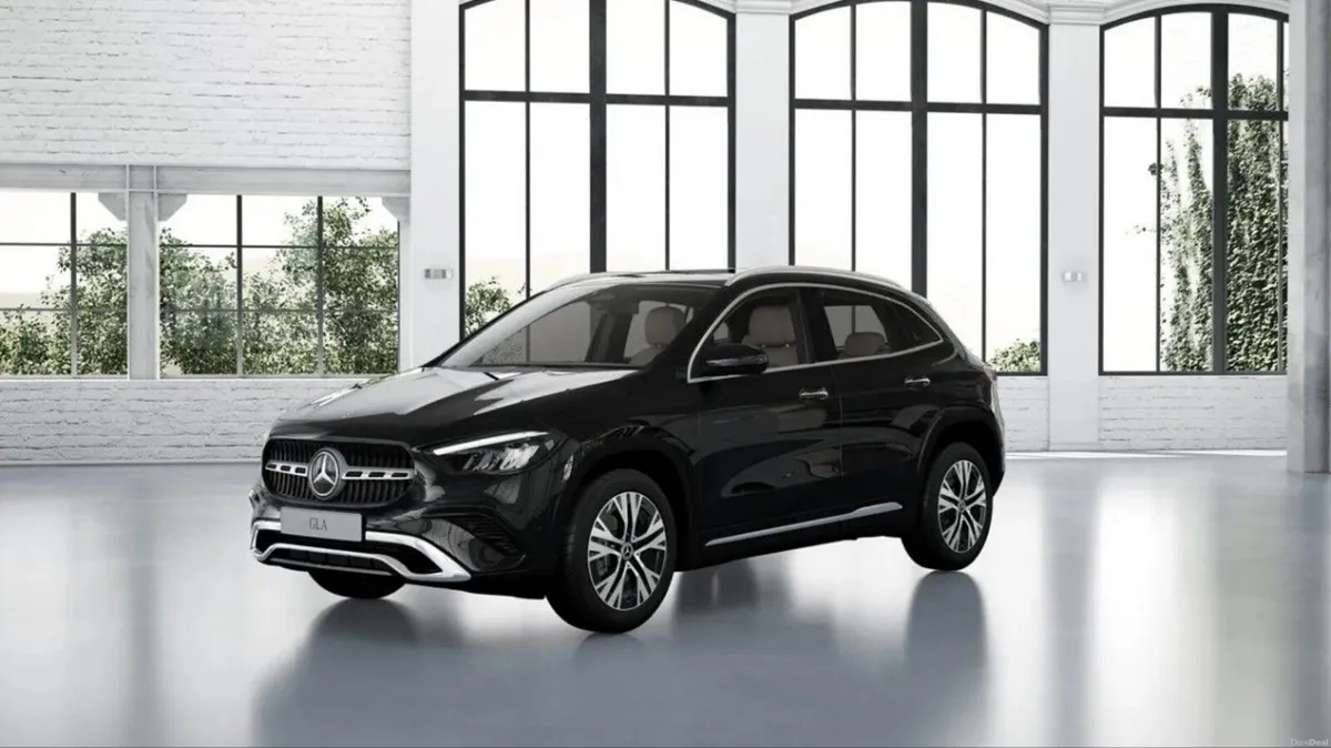 Mercedes-Benz GLA GLA 180 PROGRESSIVE - Image 1