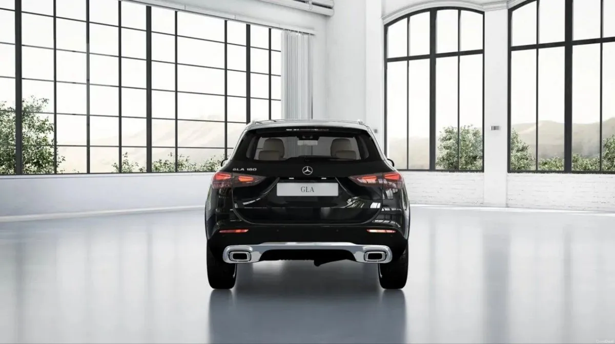 Mercedes-Benz GLA GLA 180 PROGRESSIVE - Image 4