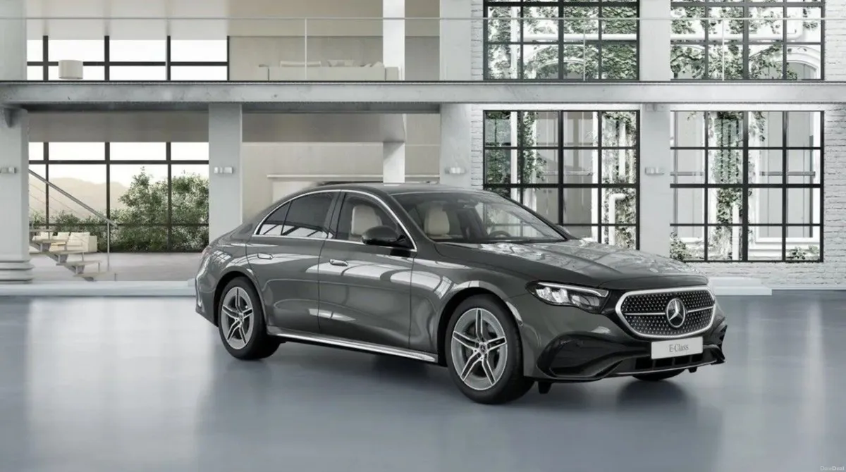 Mercedes-Benz E-Class E300e AMG EDITION - Image 2
