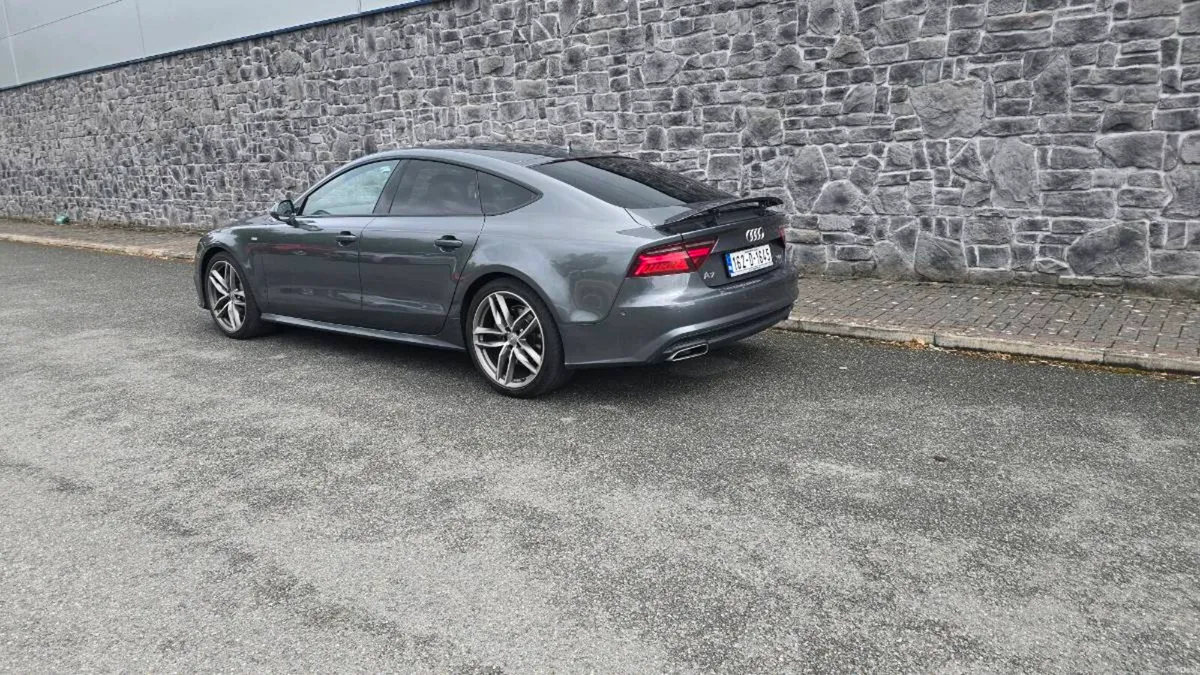 Audi A7 3.0 V6 Quattro 272bhp Black Edition - Image 4