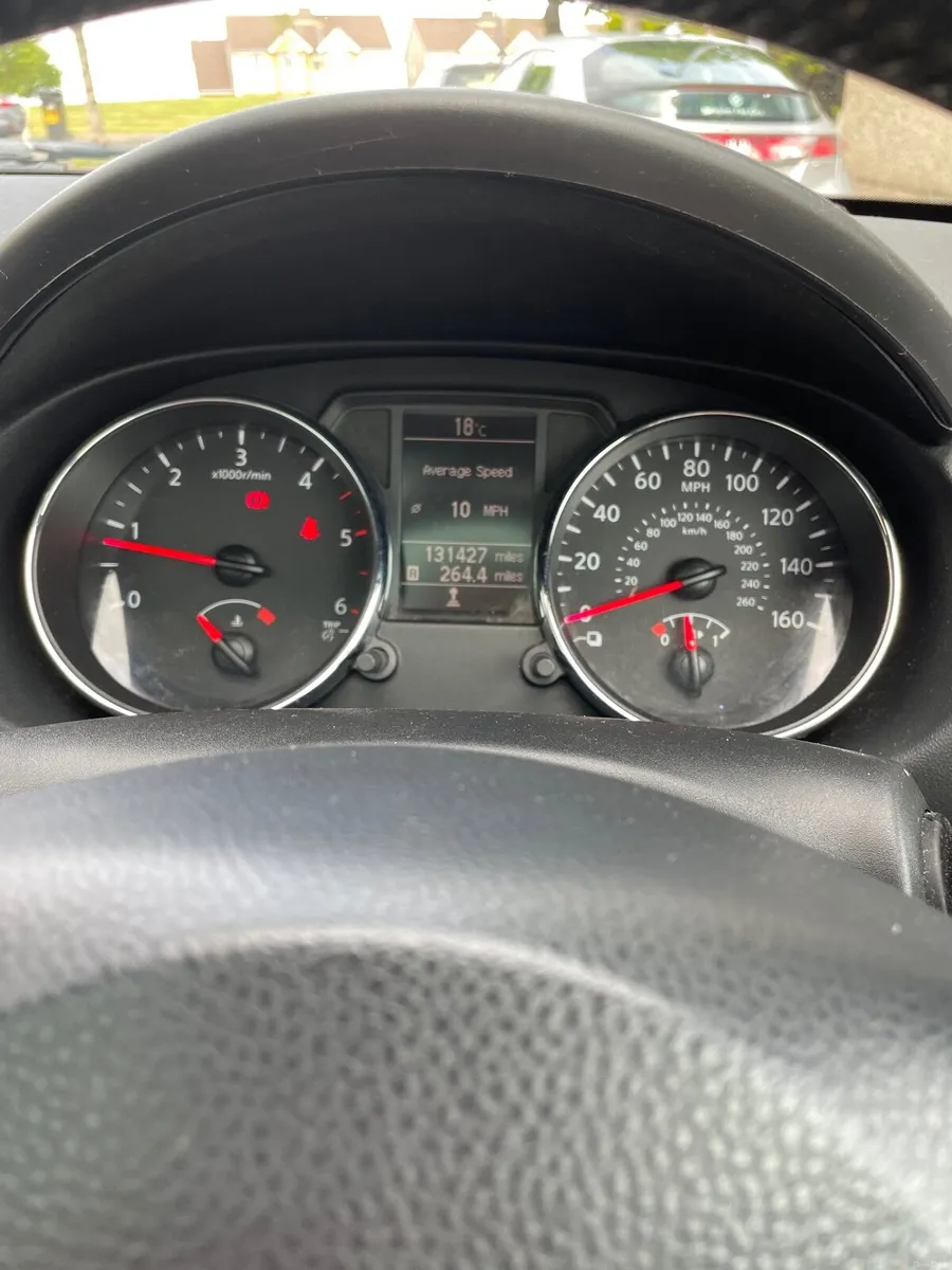 Nissan Qashqai 2012 - Image 2