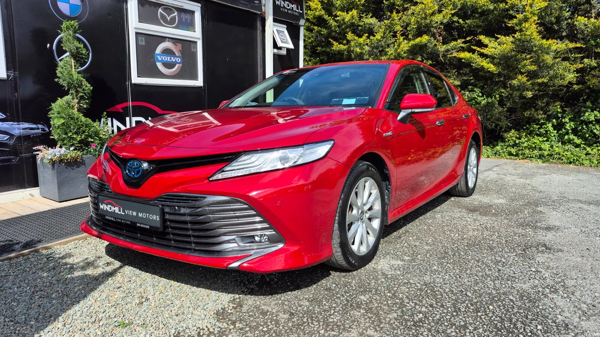 Toyota Camry Hybrid 2019 (Low Mileage) - Image 2