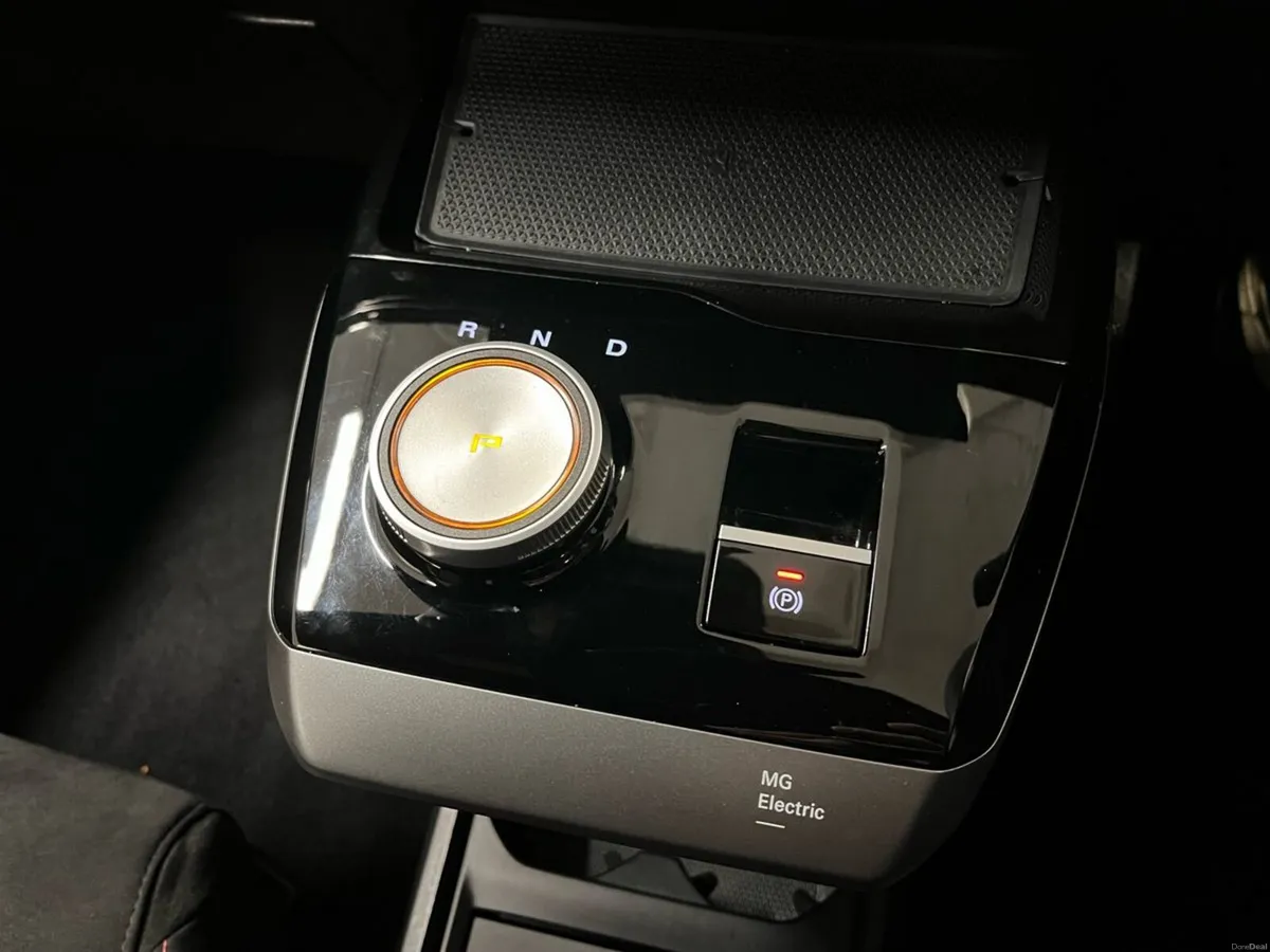 MG MG4 Xpower 64kWh 435BHP 4WD - Reversing Camera - Image 4