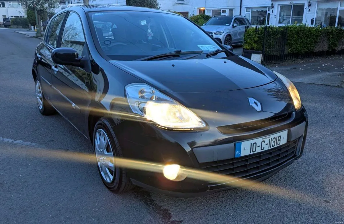 Renault Clio - Image 1