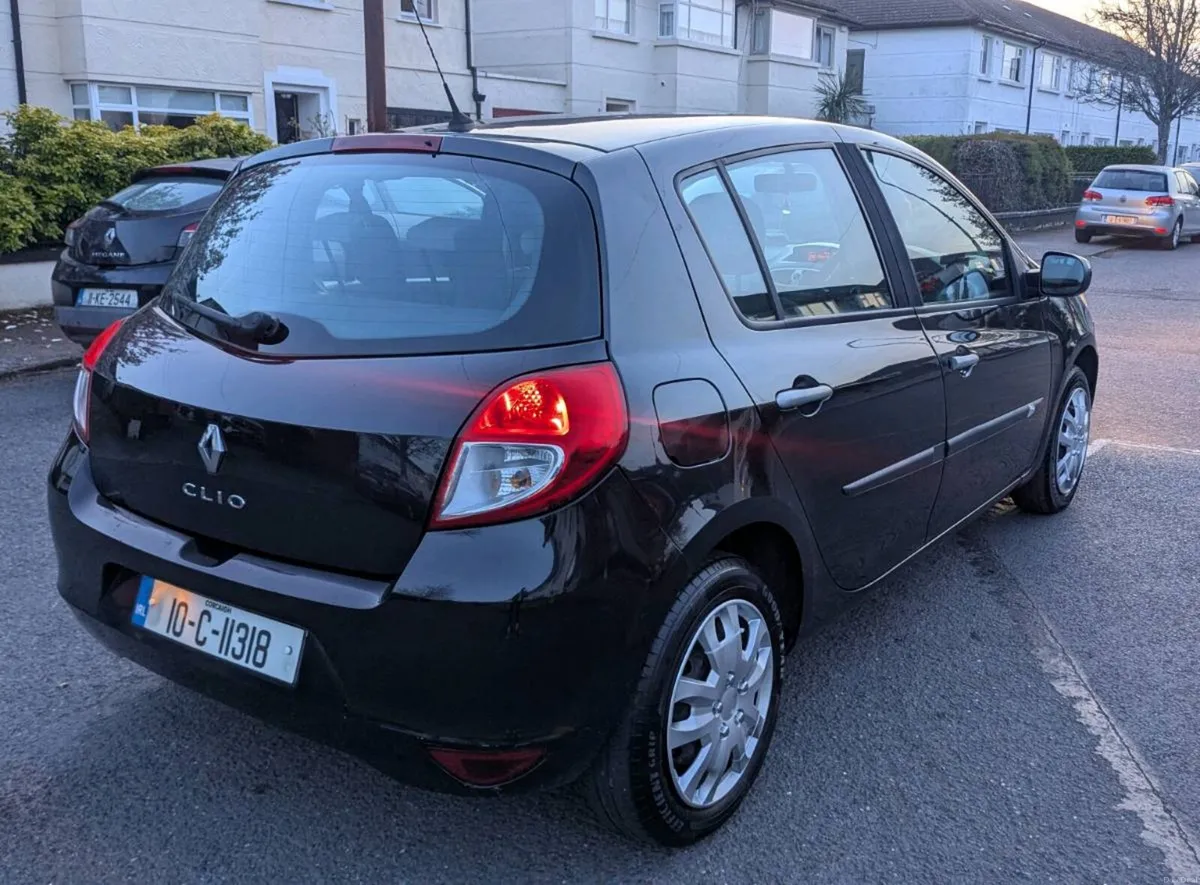 Renault Clio - Image 4