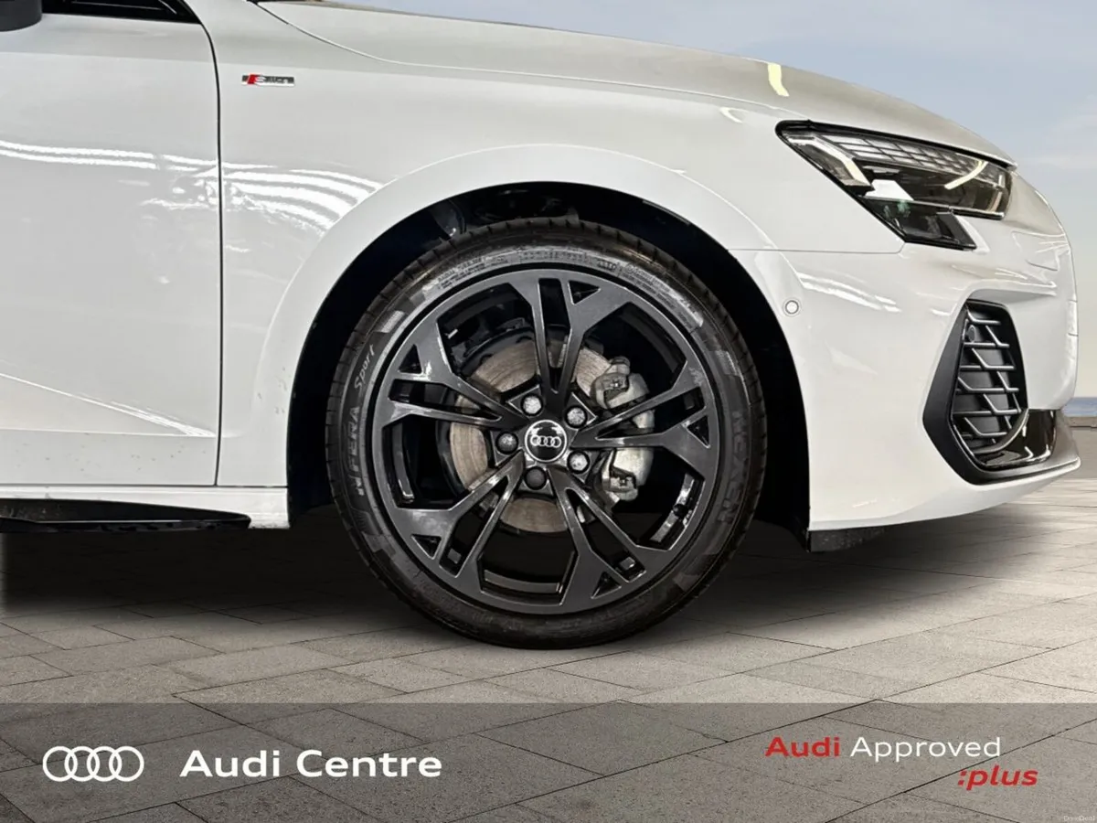 Audi A3 SAL 35 TFSI 150HP S-T S line - Image 3
