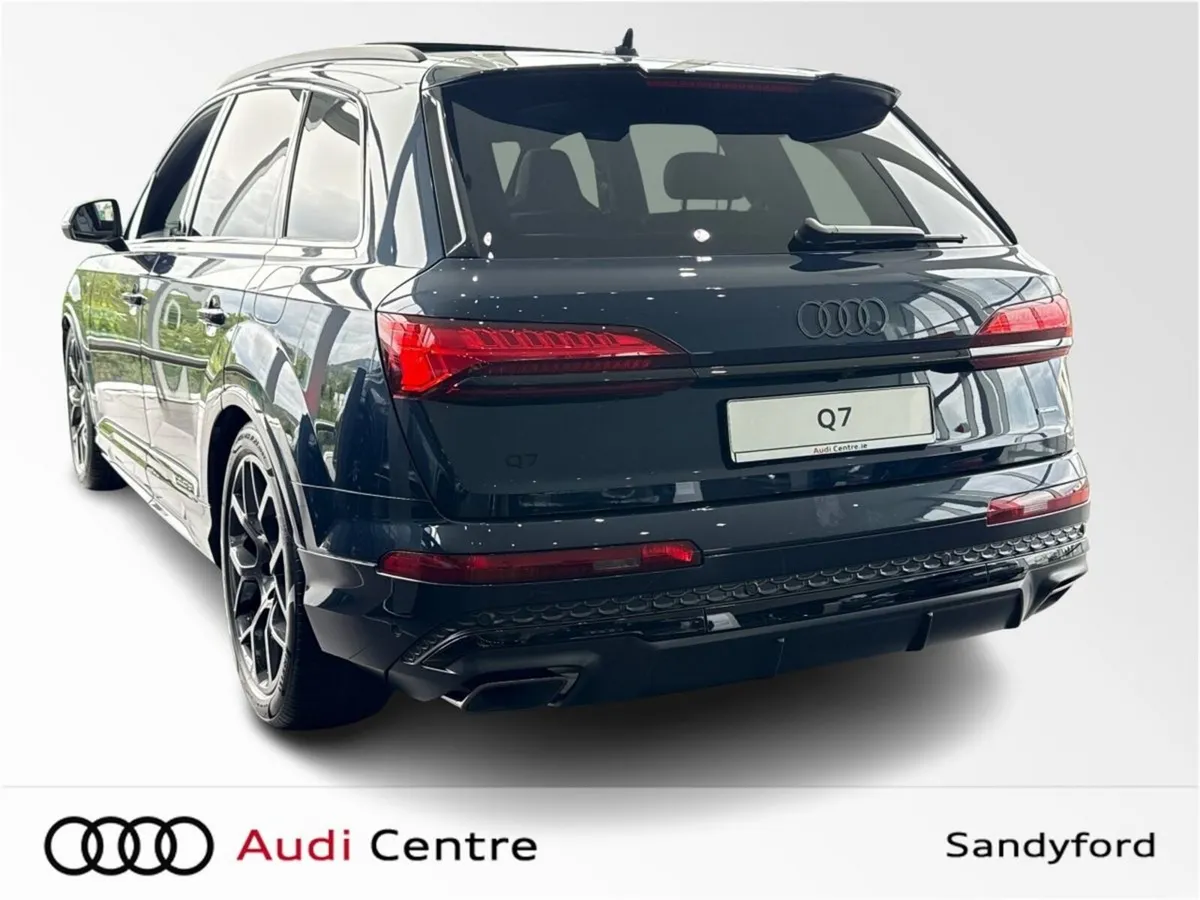 Audi Q7 55 TFSIE Q S LINE 290KW - Image 4