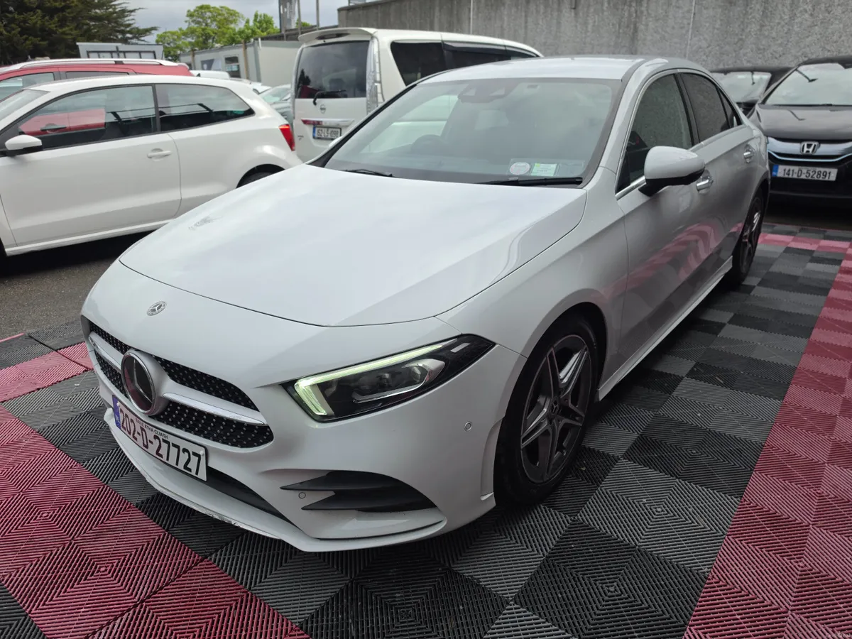202 MERCEDES BENZ AMG 2.0 DIESEL AUTO TopSpec 77km - Image 3