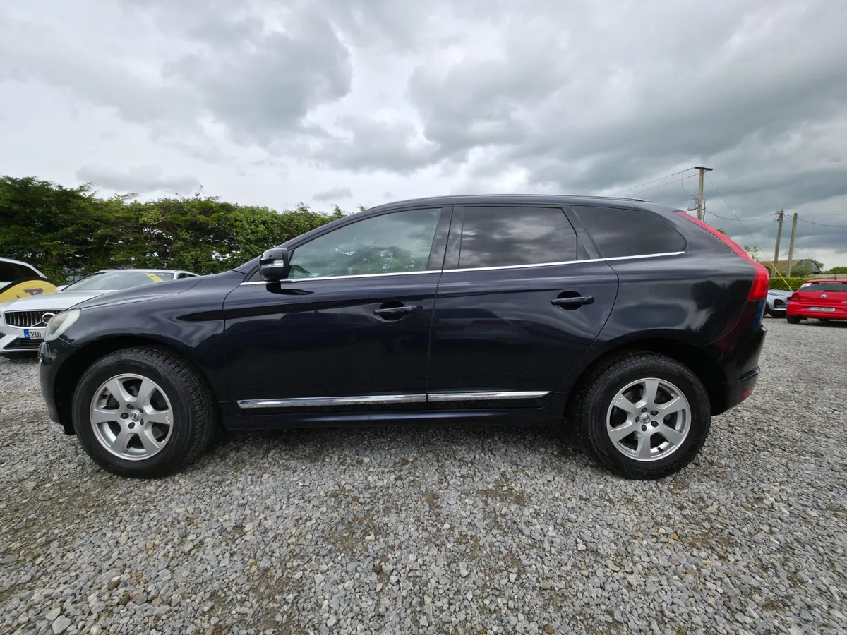 2017 Volvo XC60 D4 Classic Automatic - Image 2
