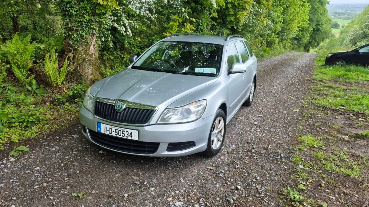 SKODA OCTAVIA - Image 1