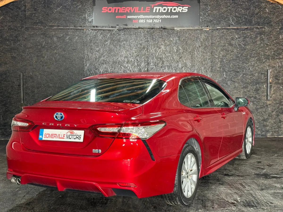 TOYOTA CAMRY EXECUTIVE “Automatic” 2019 - Image 4