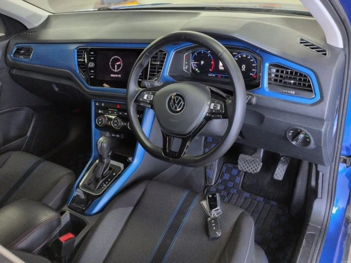 Volkswagen T-Roc 2.0 TDI STYLE DESIGN PACKAGE - BL - Image 3