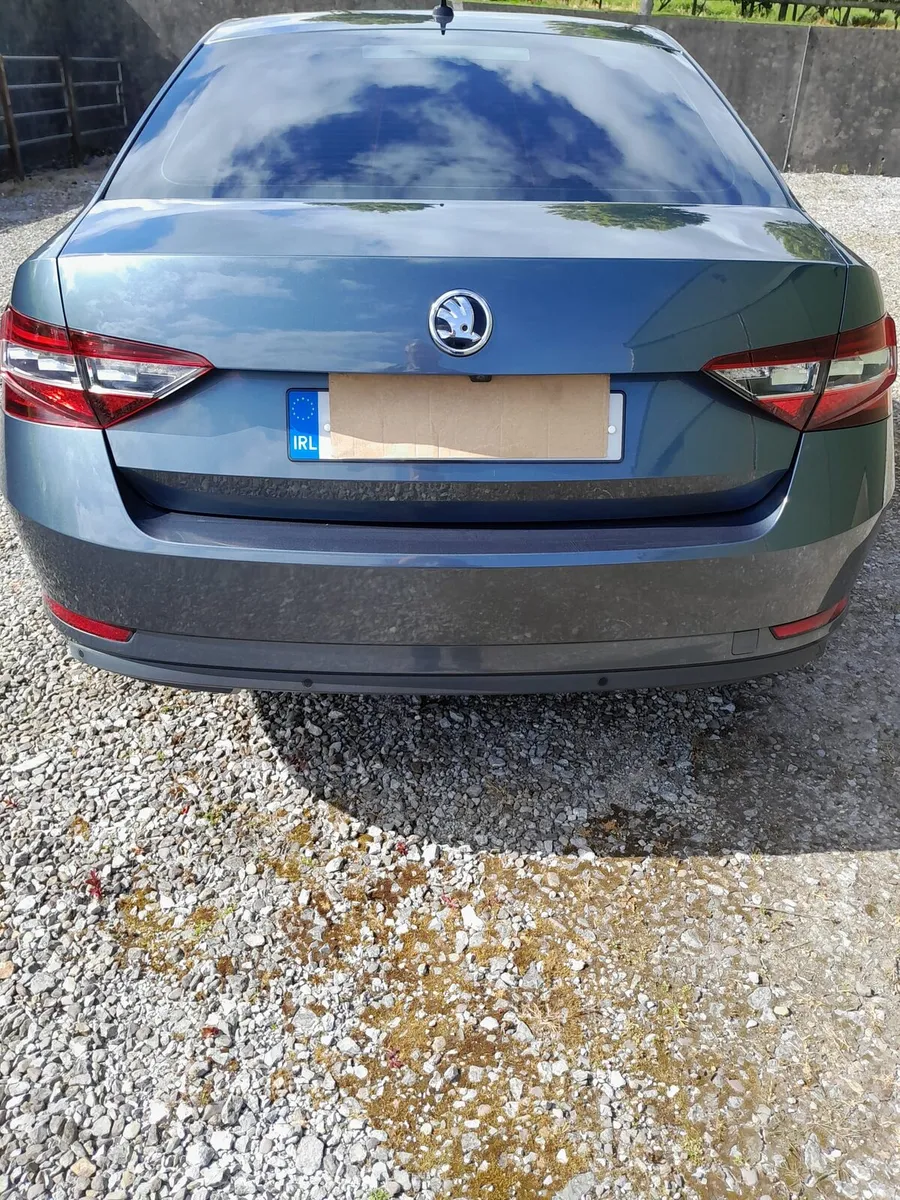 191 Skoda Superb - Image 2