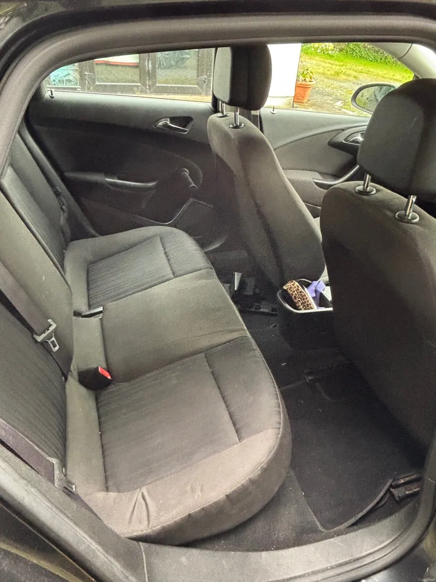 Opel Astra 2015 - Image 3