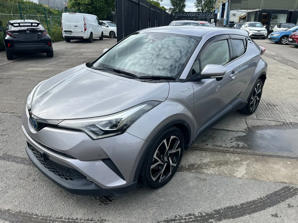 TOYOTA C-HR 2018, 1.8 HYBRID AUTO HIGH SPEC - Image 3