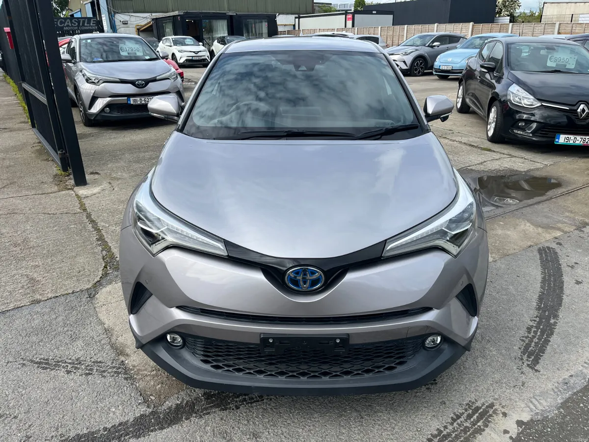 TOYOTA C-HR 2018, 1.8 HYBRID AUTO HIGH SPEC - Image 2