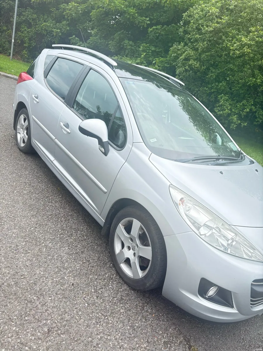 2013 Peugot 207 estate - Image 1