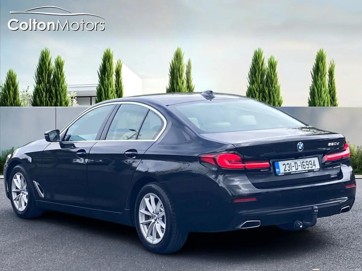 BMW 5-Series SE 520d (MHT) - Image 3