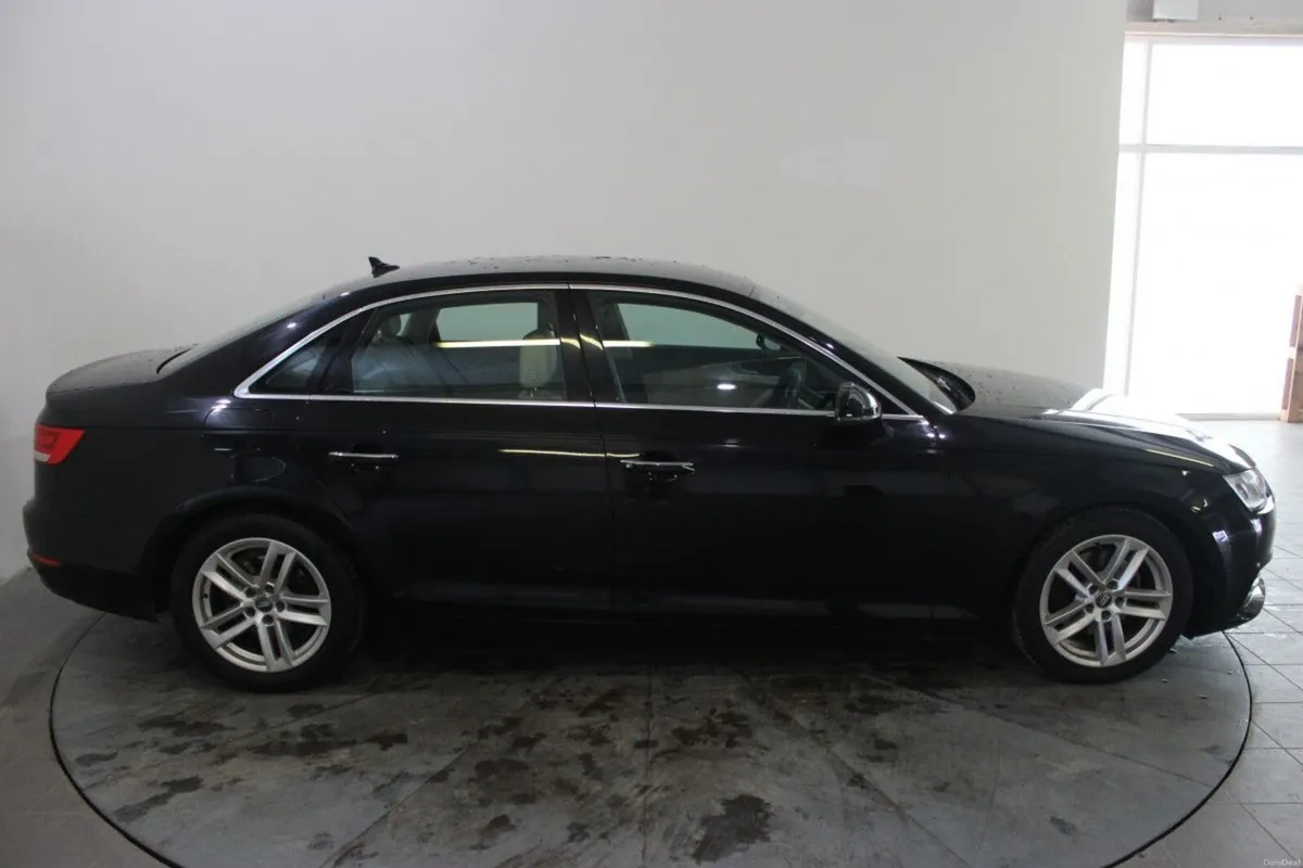 Audi A4 2.0TDI 150HP SE Ultra - TENDER 23 - Image 2