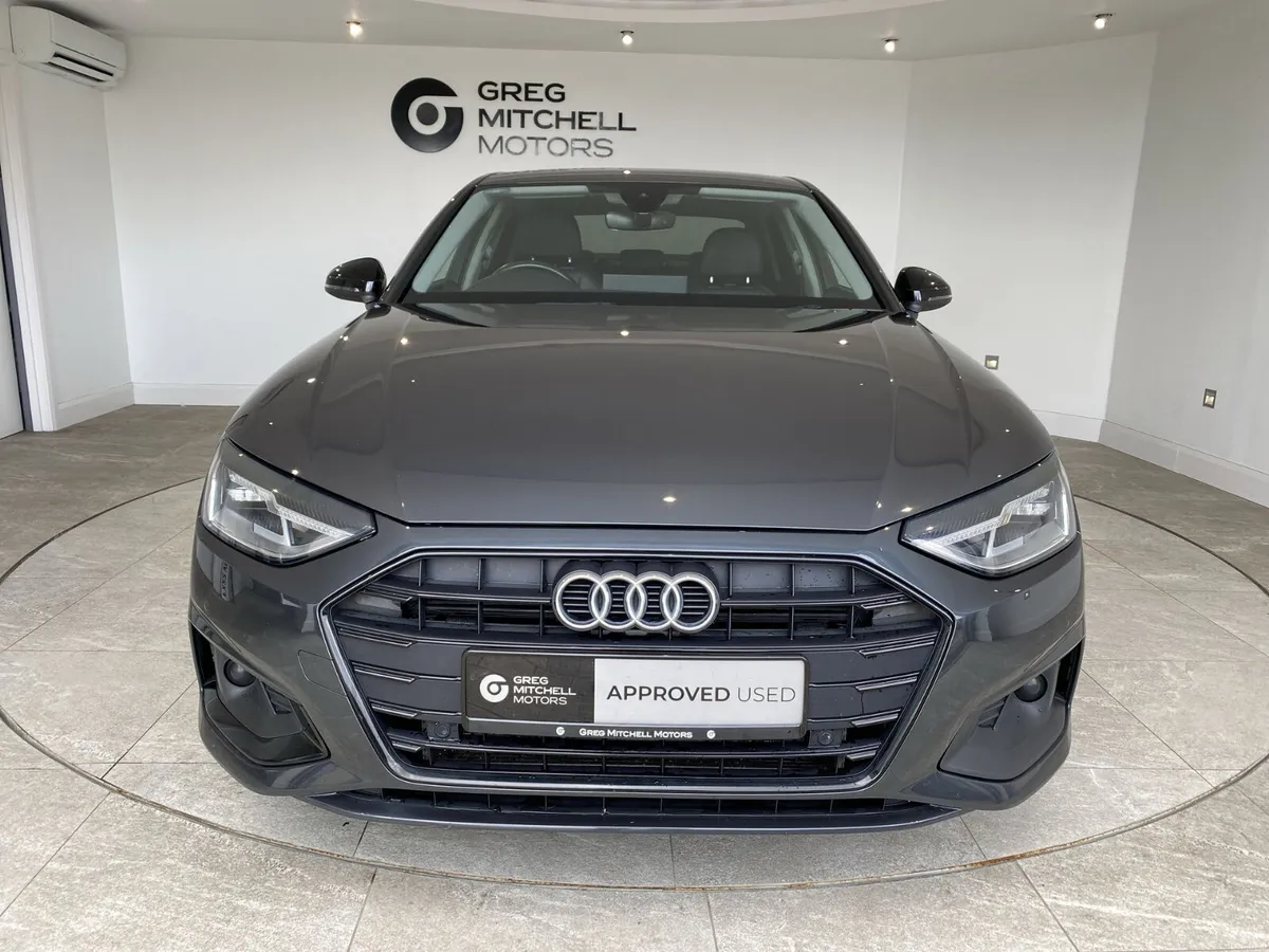 Audi A4 2022 - Image 2