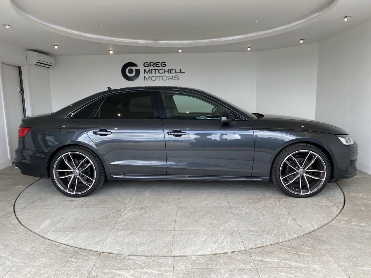 Audi A4 2022 - Image 4