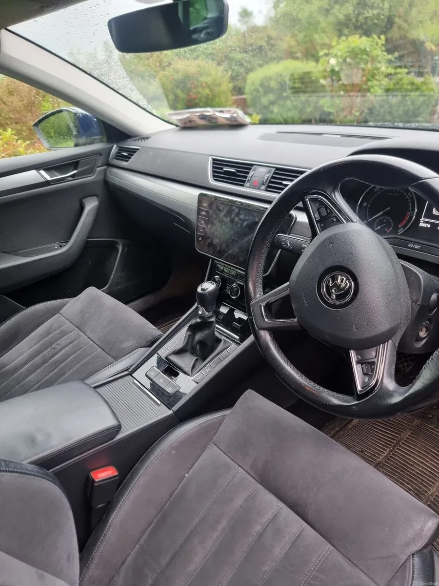 Skoda Superb 2017 - Image 3