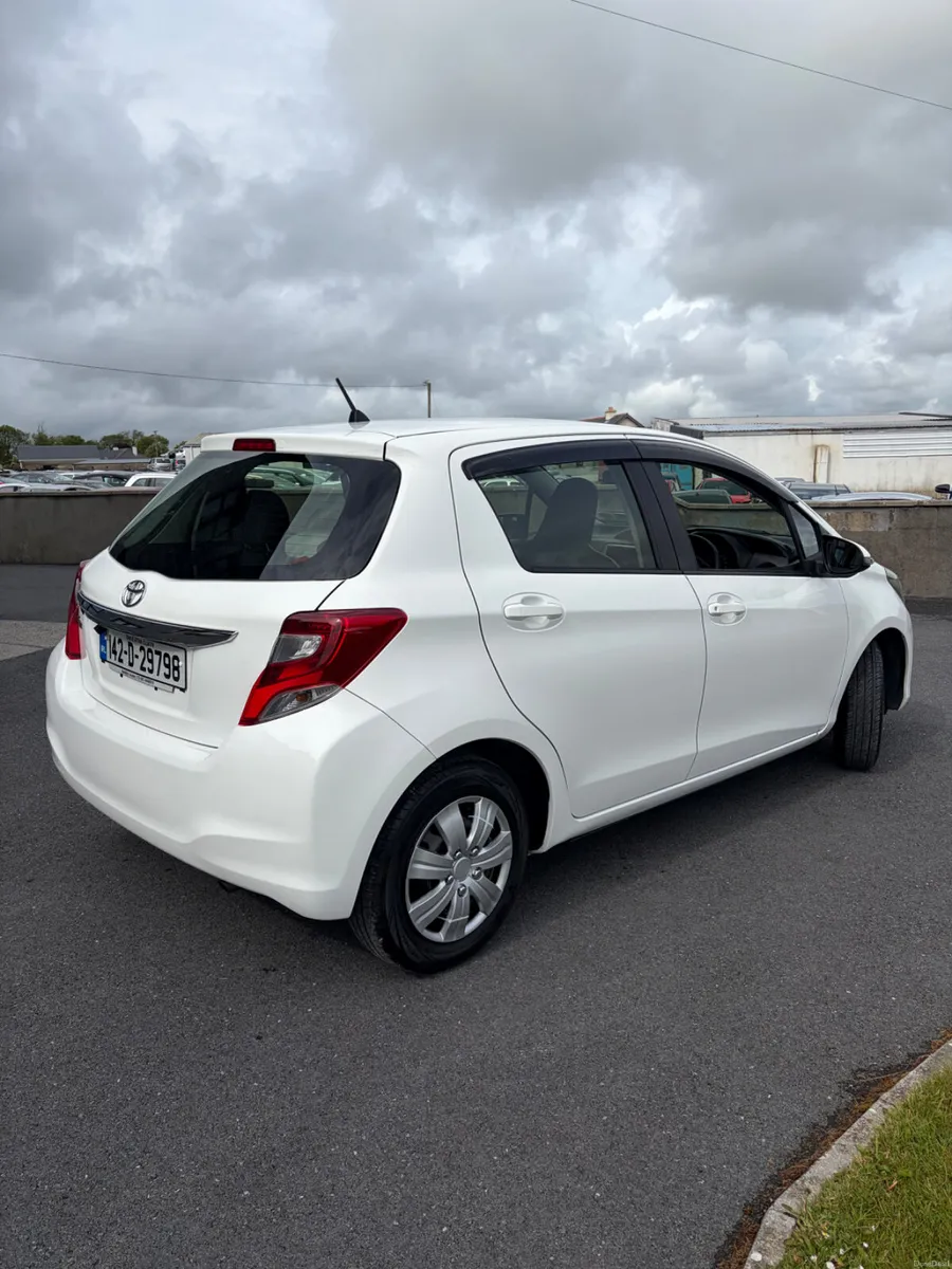 Toyota Vitz 2014 - Image 4