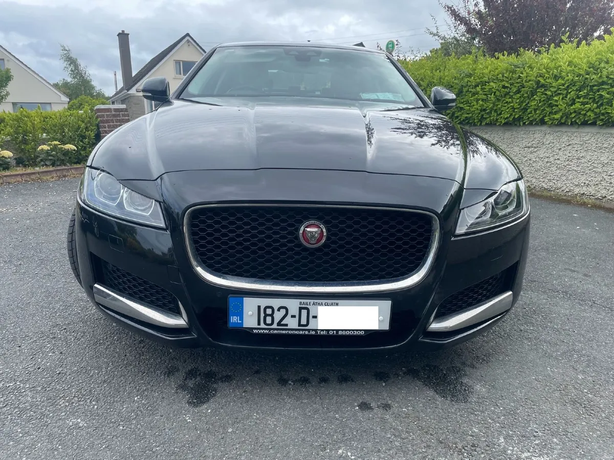 Jaguar XF 2018 - Image 3