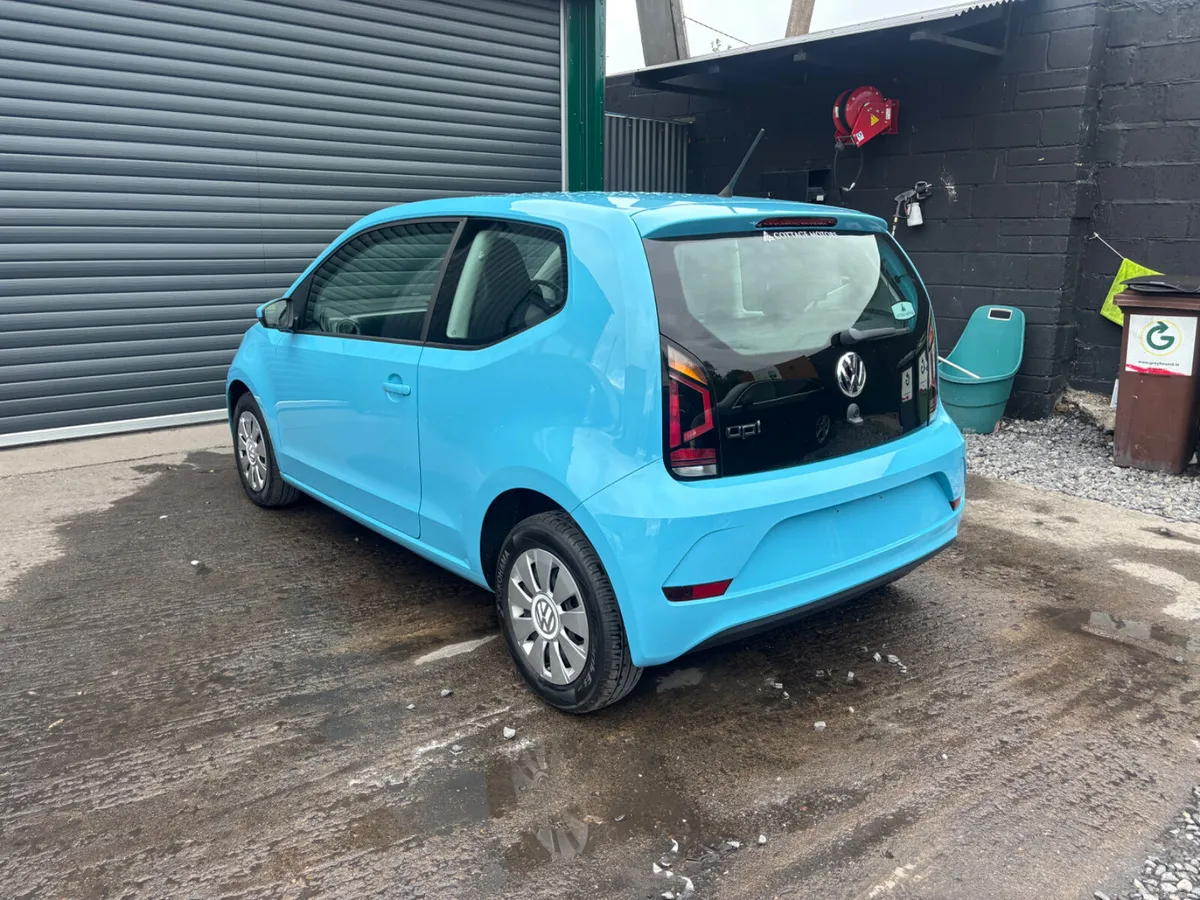Volkswagen Up! - Image 2