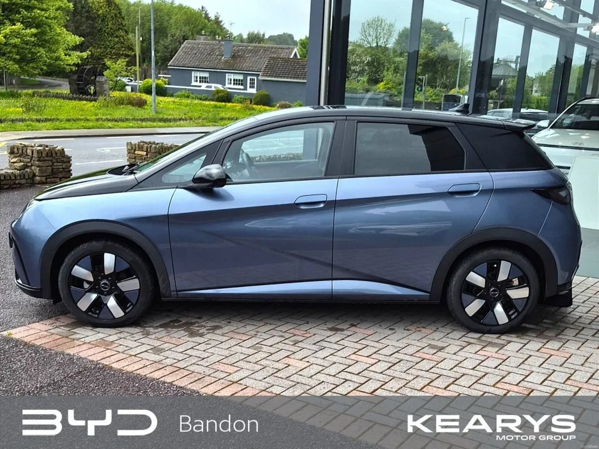 BYD DOLPHIN Design 60kwh BEV 427km 2 TONE - Image 3