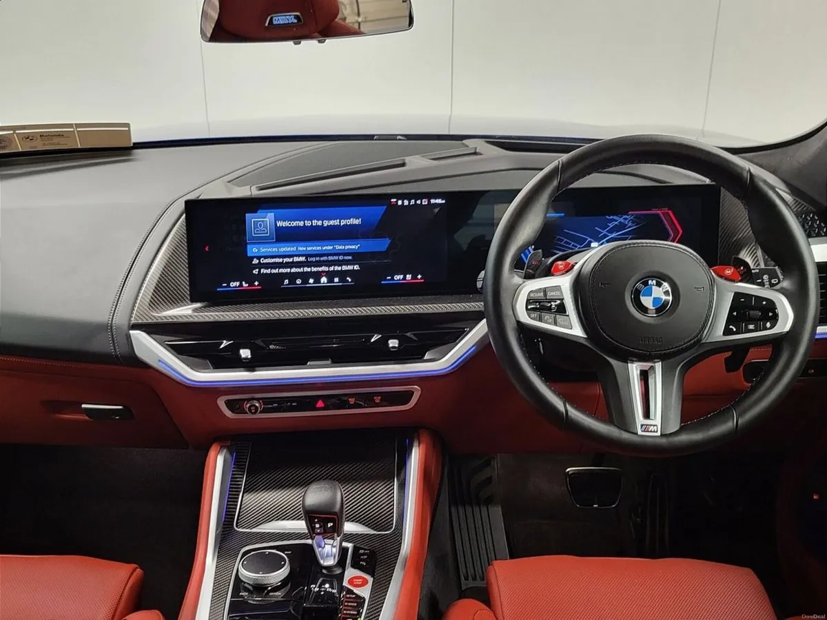 BMW XM 50e - Image 4