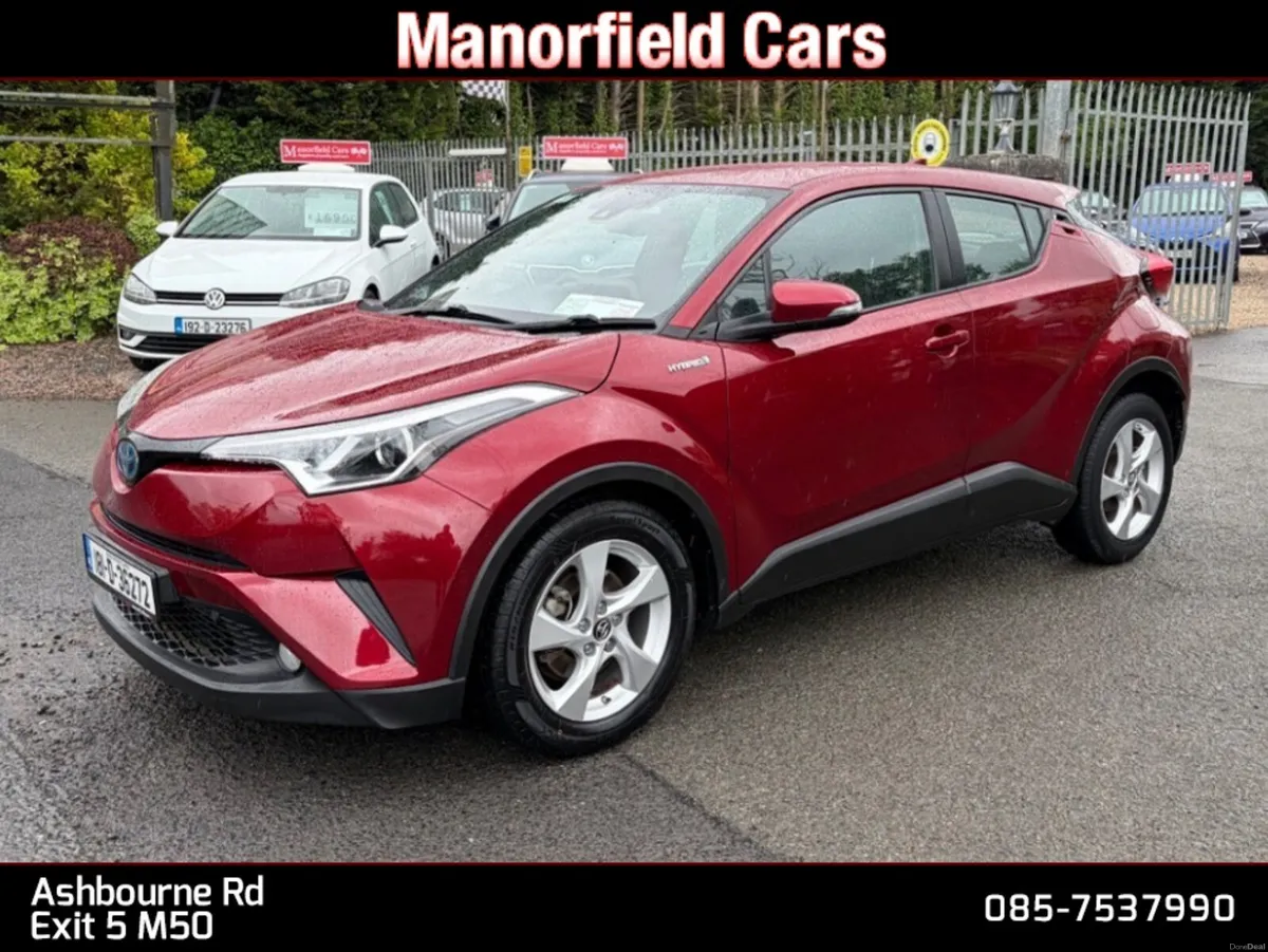 2018 181 Toyota C-HR Luna 1.8 Petrol Hybrid Auto - Image 4