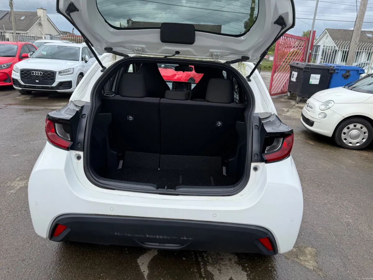 ///Toyota Yaris 2020///Automatic/// - Image 6
