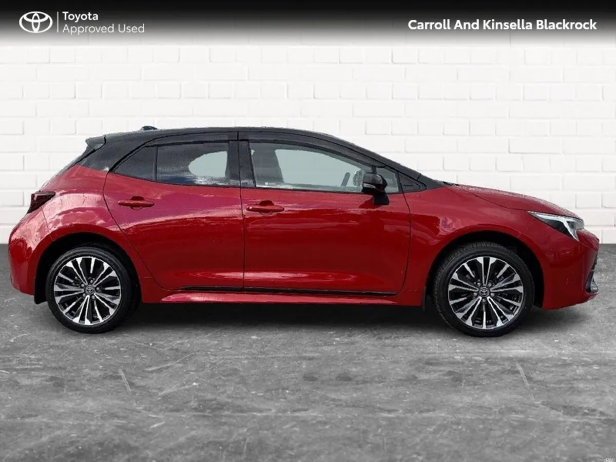 Toyota Corolla Hybrid Luna Sport HB - Image 3