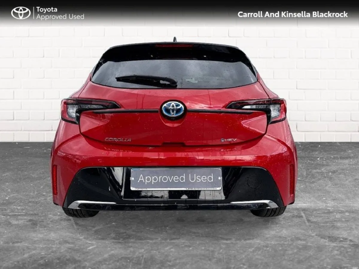Toyota Corolla Hybrid Luna Sport HB - Image 4