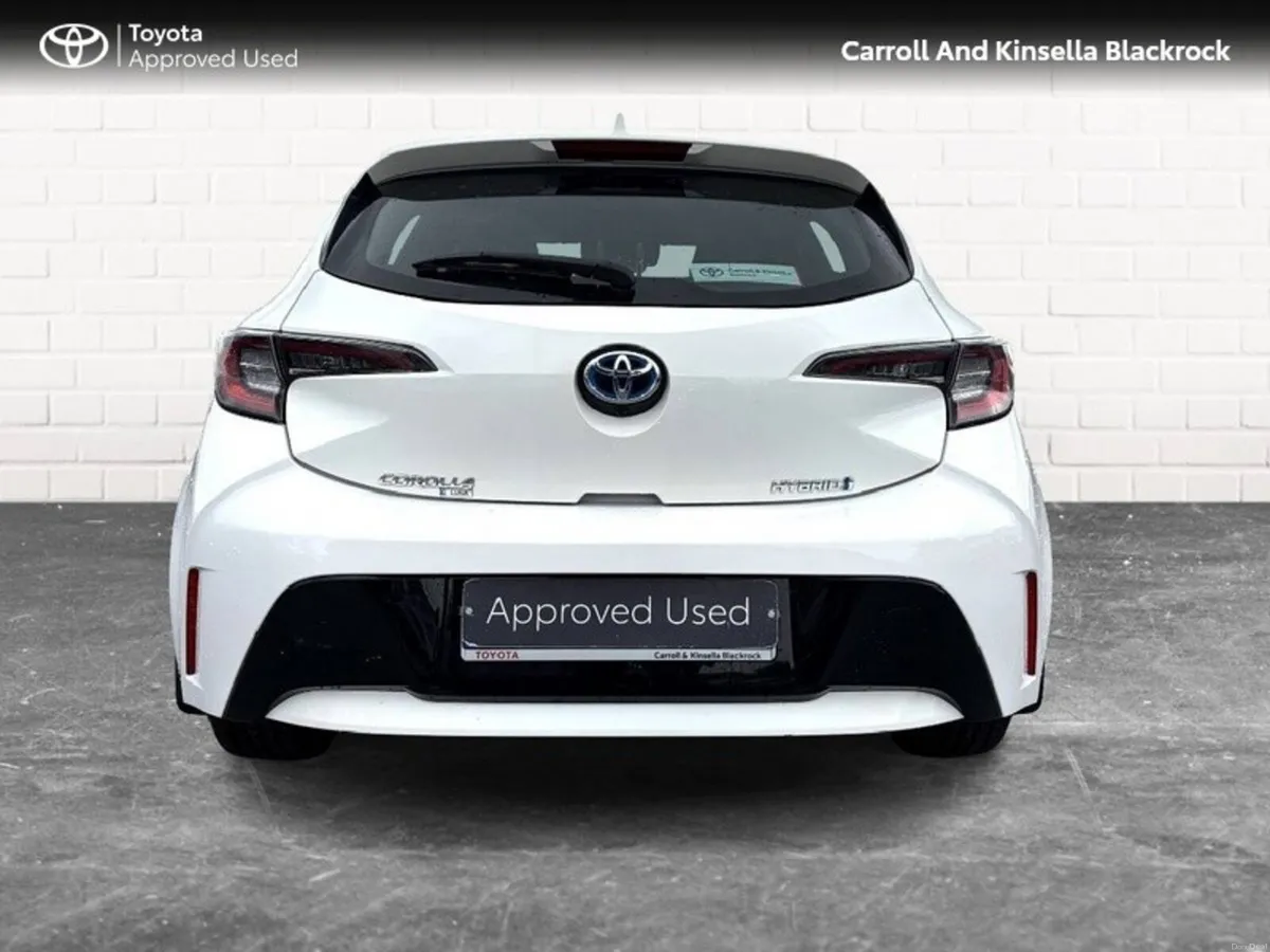 Toyota Corolla Hybrid Luna HB - Image 4
