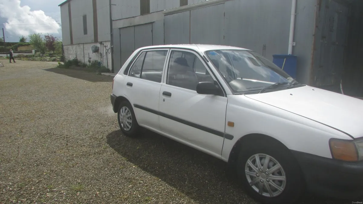 Toyota Starlet 1990 - Image 1