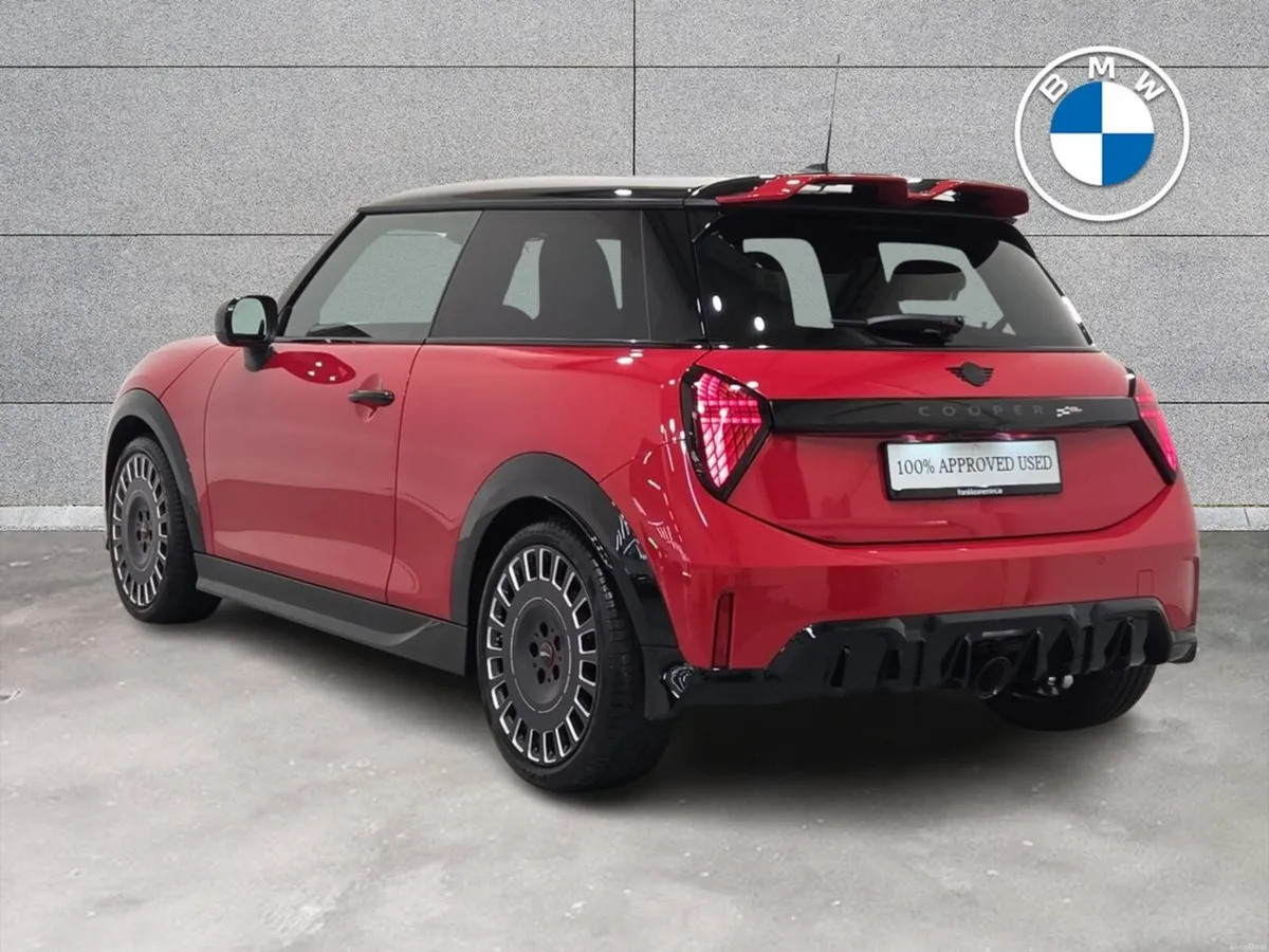 Mini Cooper John Cooper Works - Image 3