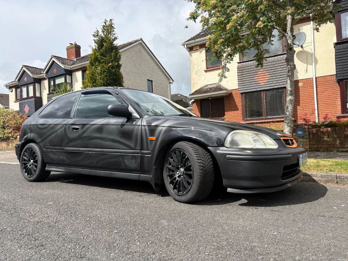 Honda Civic 1.4 i S 1996 - Image 1