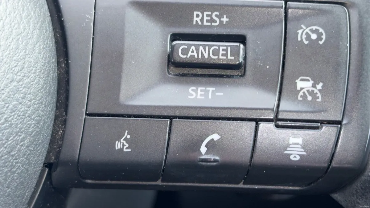 Nissan Qashqai 2021 superior model - Image 2