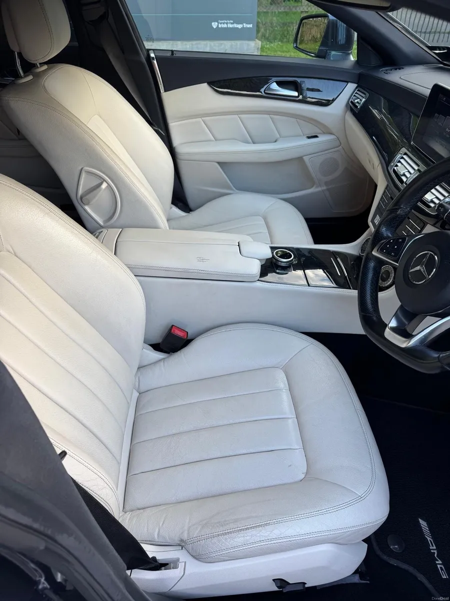 Mercedes-Benz CLS 2015 - Image 2