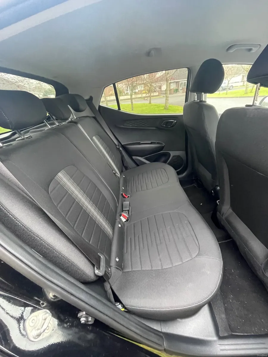 Hyundai i10 2021 - Image 2