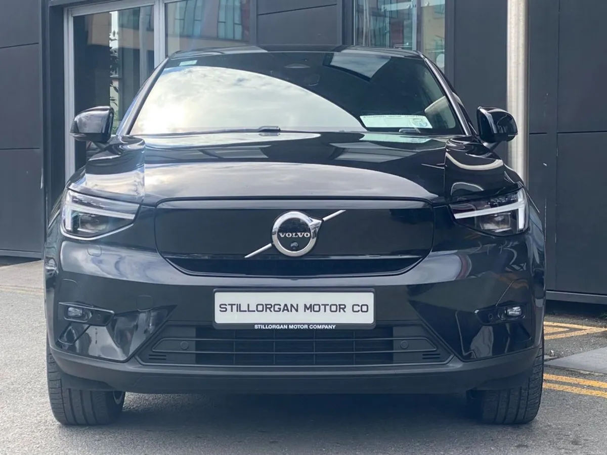 Volvo C40 Ultimate Recharge Auto EV - Image 2