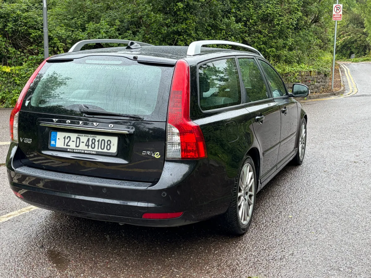 Volvo V50 2012 - Image 4