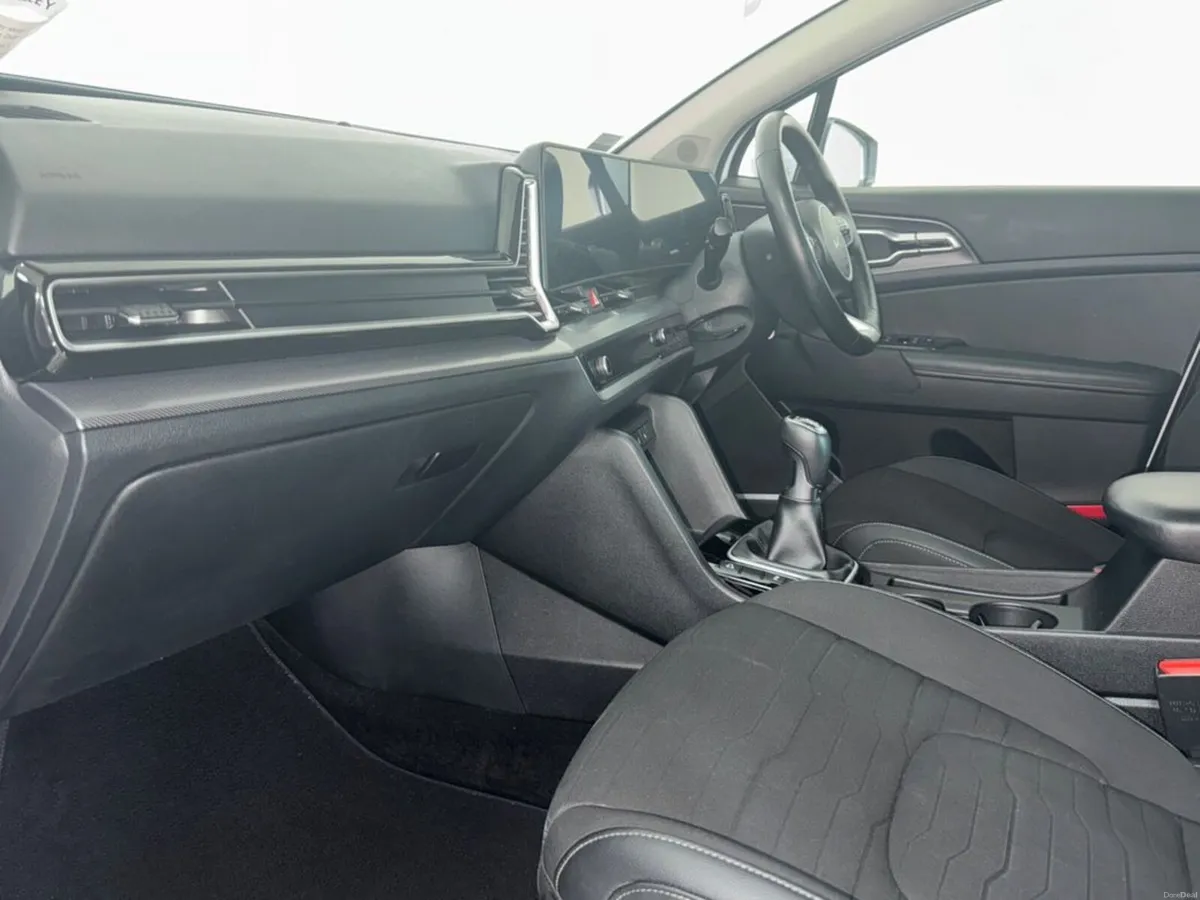 Kia Sportage Manual 5DR - Image 4