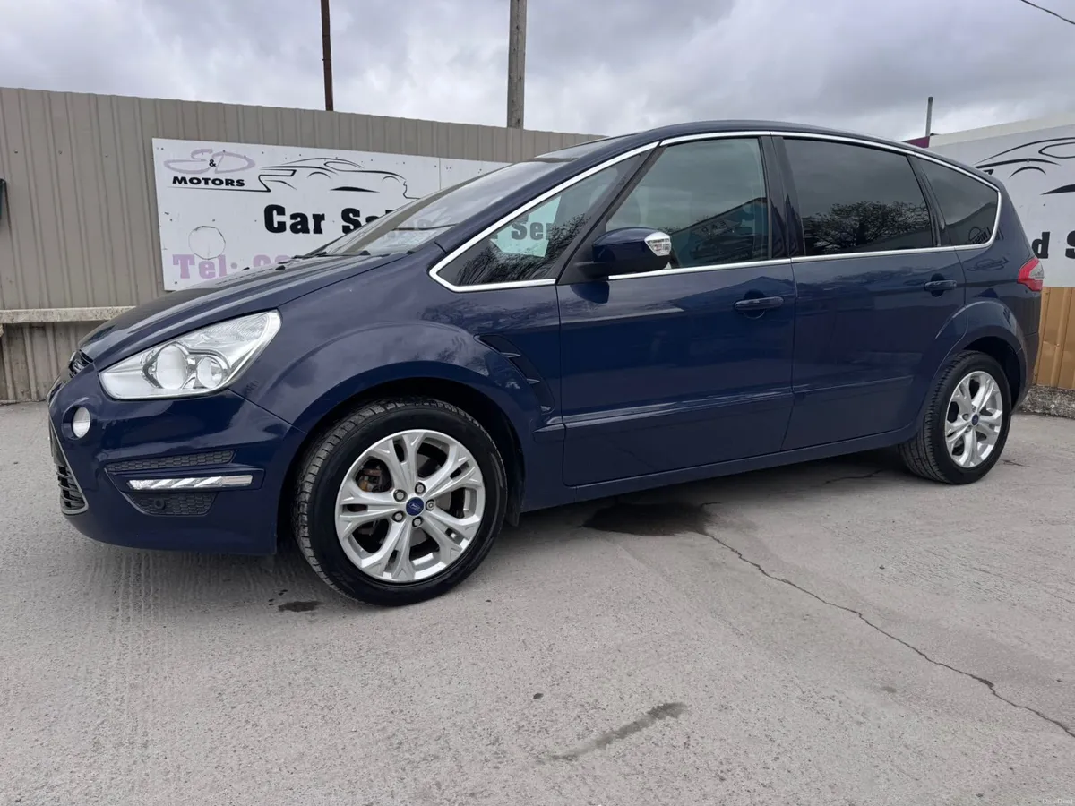 141 Ford S-Max 2.0TDCI 140PS Titanium Low Miles - Image 4