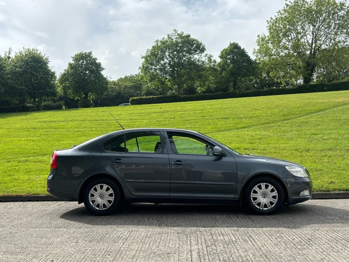 Skoda Octavia 1.6 Diesel/LOW MILEAGE 145,441KM - Image 4
